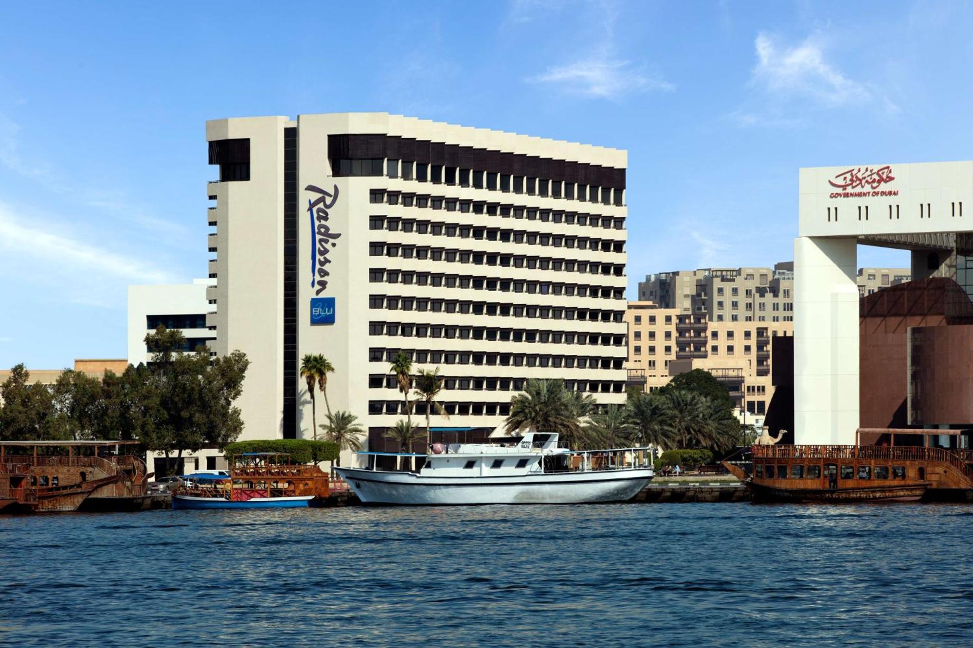 Radisson Blu Hotel, Dubai Deira Creek Eksteriør billede